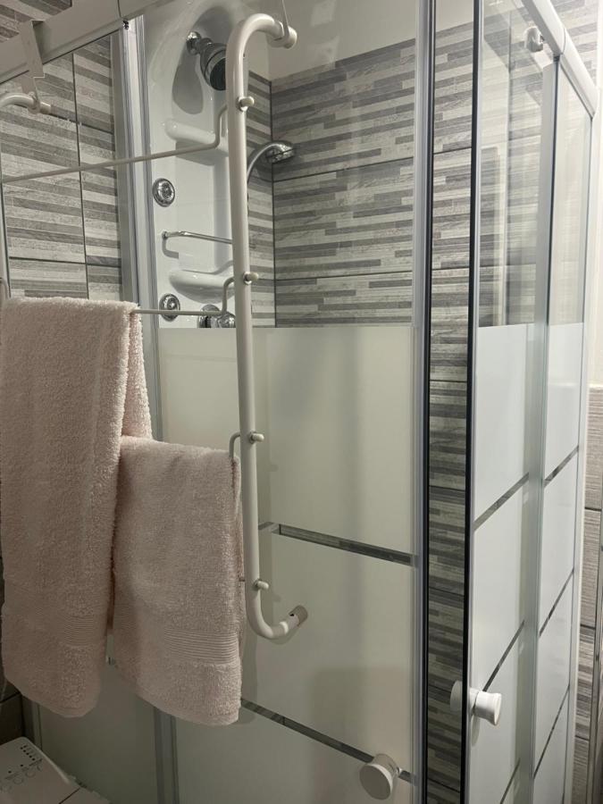 L' Angoletto Bed & Breakfast Campagnano Di Roma Bagian luar foto